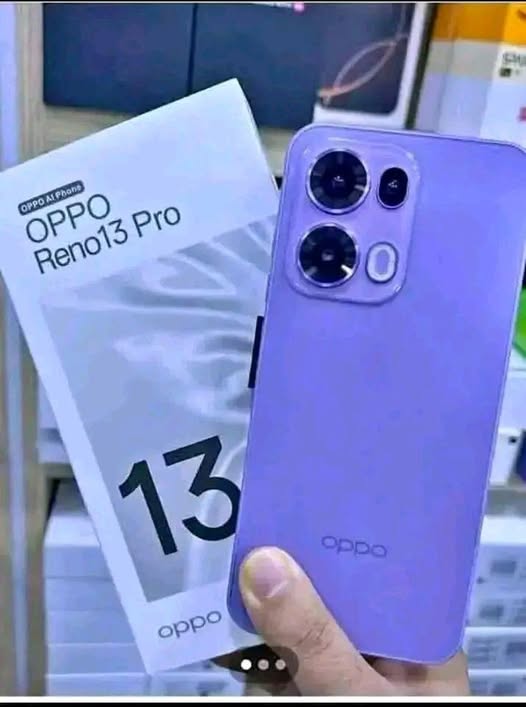 Phone - Oppo Reno13 8GB RAM Full Set - Negotiable