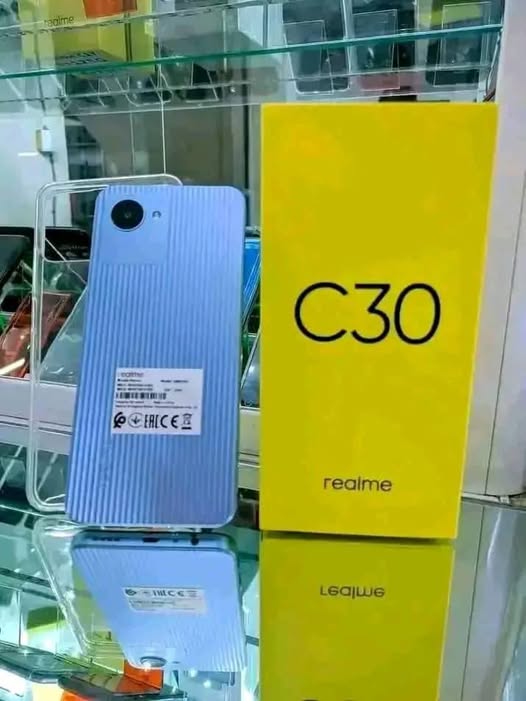 Phone - Realme C30 Phone 8GB RAM 256GB ROM - Negotiable
