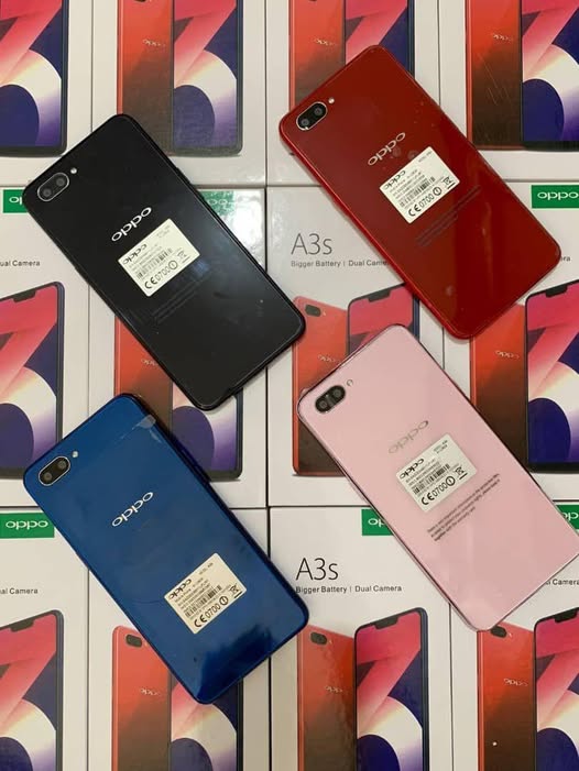 Phone - Oppo A3s 6GB RAM 195GB - Negotiable