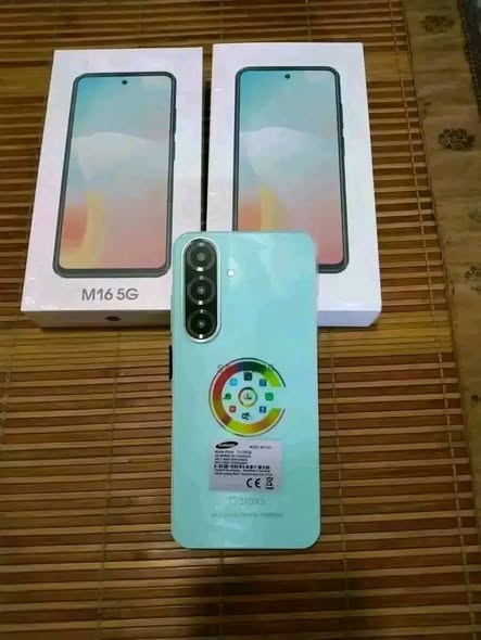 Phone - Samsung Galaxy M16 - $65
